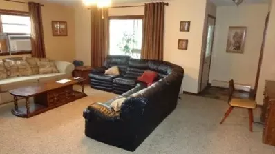 406 E Alyea St, Hebron, IN 46341 photo 3