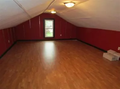 301 E St, La Porte, IN 46350 photo 9