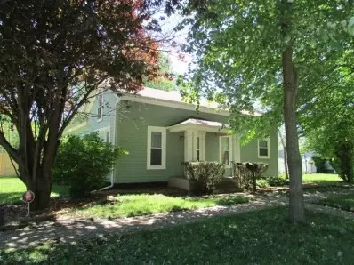 301 E St, La Porte, IN 46350 photo 1