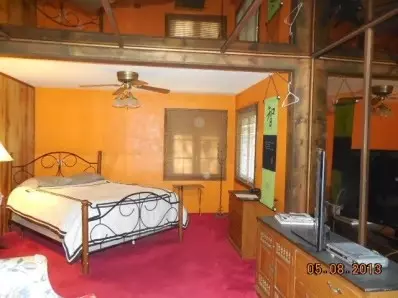 7632 Locust St, Gary, IN 46403 photo 10