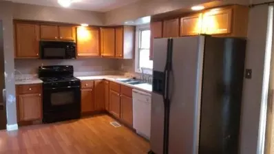 10446 N 477, De Motte, IN 46310 photo 6