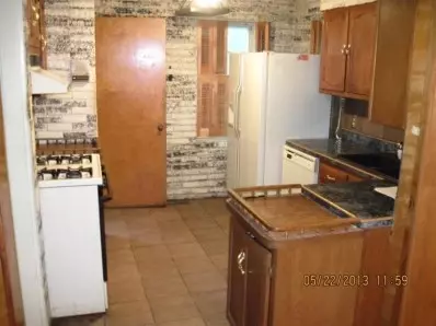 8524 Locust Ave, Gary, IN 46403 photo 7