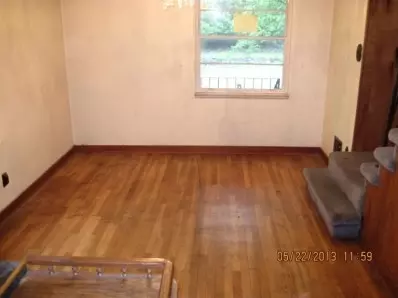 8524 Locust Ave, Gary, IN 46403 photo 6