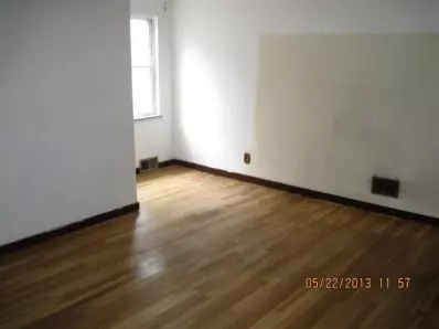 8524 Locust Ave, Gary, IN 46403 photo 2
