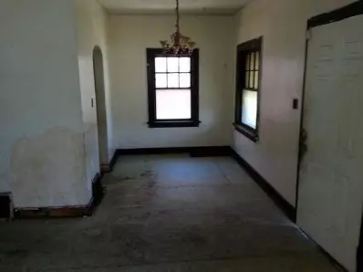 442 Taft Pl, Gary, IN 46404 photo 3