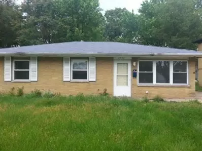 4224 E 5 Pl, Gary, IN 46403 photo 1