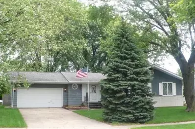 819 Oday Dr, Griffith, IN 46319 photo 1