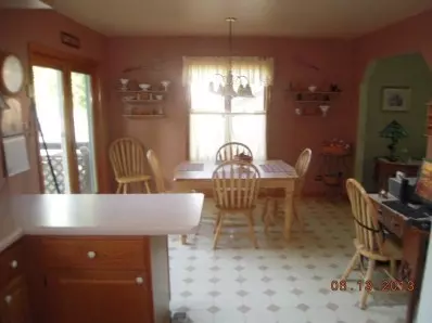 404 Manchester Ct, Griffith, IN 46319 photo 3
