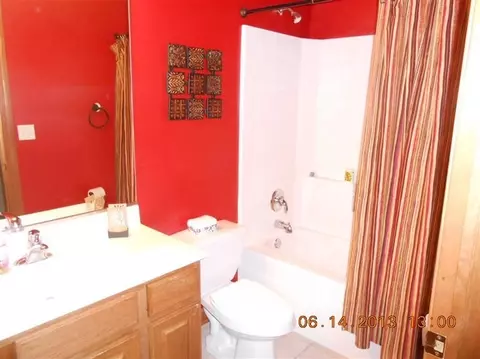 10284 Sutton Pl, Munster, IN 46321 photo 9
