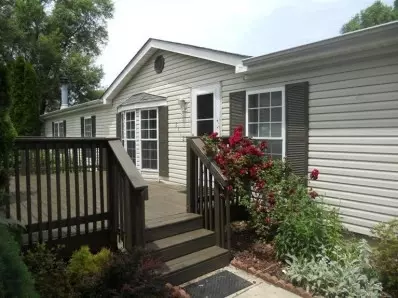 2112 Elm St, Griffith, IN 46319 photo 1