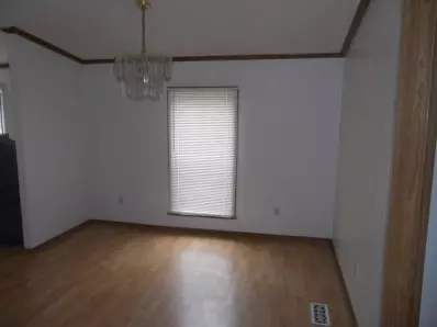 2112 Elm St, Griffith, IN 46319 photo 10