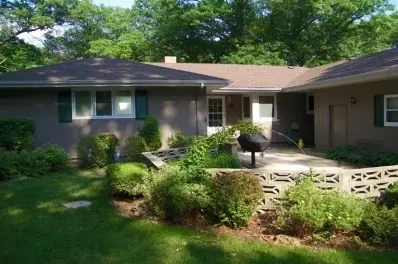 1529 N Broad St, Griffith, IN 46319 photo 3