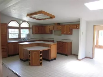 1408 E 950, Wheatfield, IN 46392 photo 4