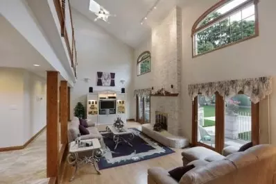 10209 Devonshire Ln, Munster, IN 46321 photo 7