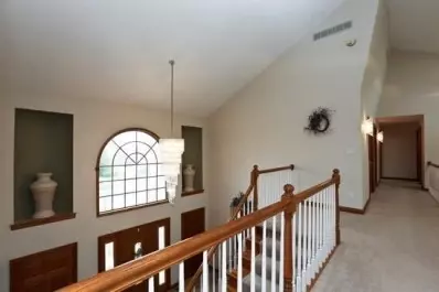 10209 Devonshire Ln, Munster, IN 46321 photo 9