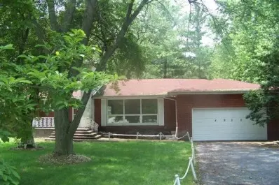 4930 Roosevelt Pl, Gary, IN 46408 photo 2