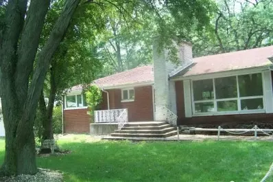 4930 Roosevelt Pl, Gary, IN 46408 photo 3