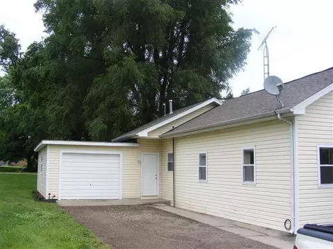 316 E Walnut, Morocco, IN 47963 photo 4