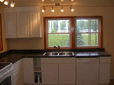 316 E Walnut, Morocco, IN 47963 photo 9