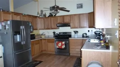 1355 Admiral Dr, Porter, IN 46304 photo 3