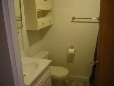 8419 Maple Ave, Gary, IN 46403 photo 9