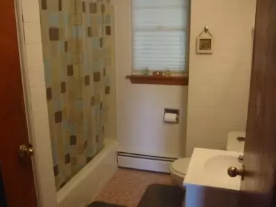 8419 Maple Ave, Gary, IN 46403 photo 7