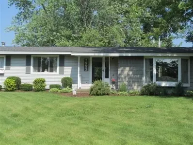 7983 Howard St, Dyer, IN 46311 photo 2