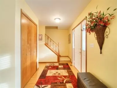 690 Clover Ln, Crown Point, IN 46307 photo 9