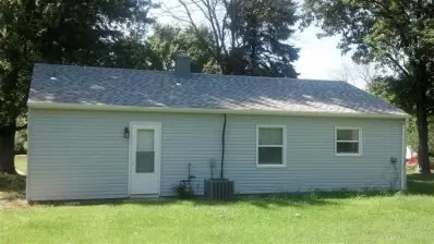 207 Michigami Trl, Porter, IN 46304 photo 2