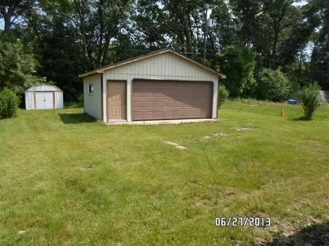 4126 E 5th Pl, Gary, IN 46403 photo 3
