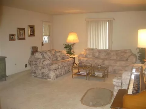 425 Old Stone Rd #C-5, Munster, IN 46321 photo 2