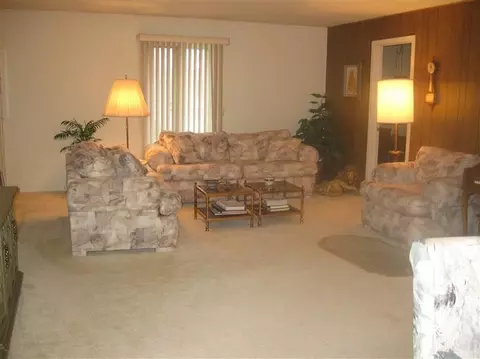 425 Old Stone Rd #C-5, Munster, IN 46321 photo 3
