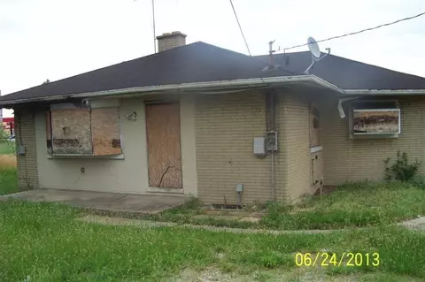 2116 Grant St, Gary, IN 46404 photo 4