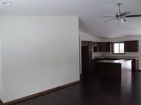 405 N Dwiggins Ave, Griffith, IN 46319 photo 6