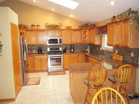 9571 Dover Ln, Saint John, IN 46373 photo 5