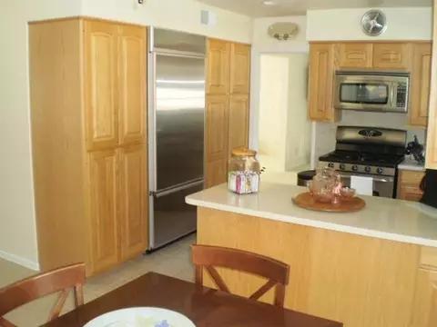 8635 Baring Ave, Munster, IN 46321 photo 10