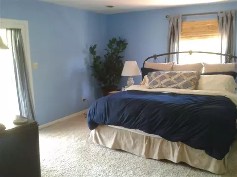 821 E Woodside Dr, Griffith, IN 46319 photo 10