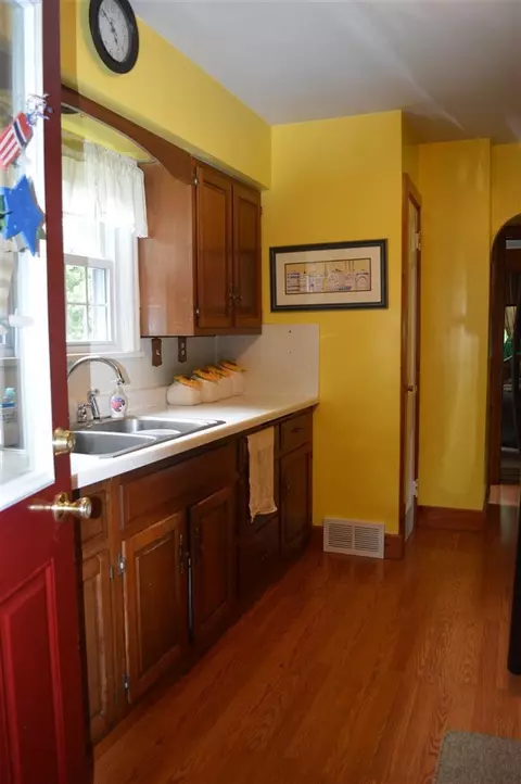 213 E Michigan St, Rolling Prairie, IN 46371 photo 9