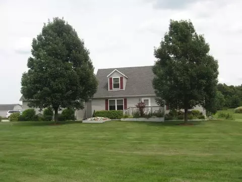 69 N 700, Valparaiso, IN 46385 photo 1