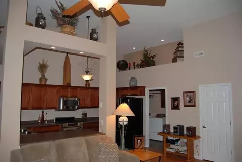 539 Clover Ln, Griffith, IN 46319 photo 7