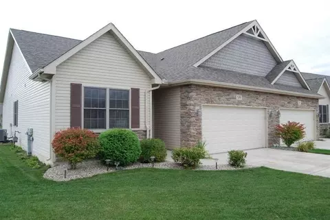 539 Clover Ln, Griffith, IN 46319 photo 2