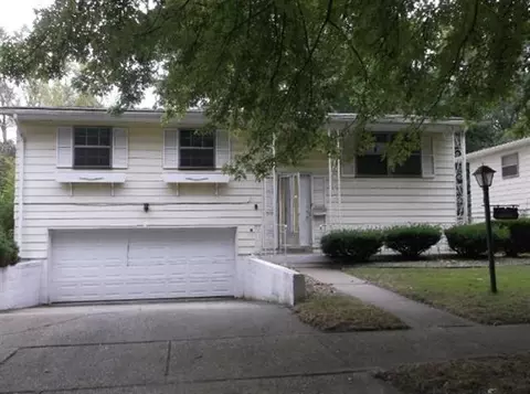 1571 Whitcomb St, Gary, IN 46404 photo 1