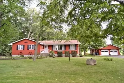 242 E 650, Valparaiso, IN 46383 photo 1