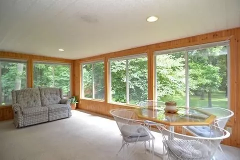 242 E 650, Valparaiso, IN 46383 photo 9
