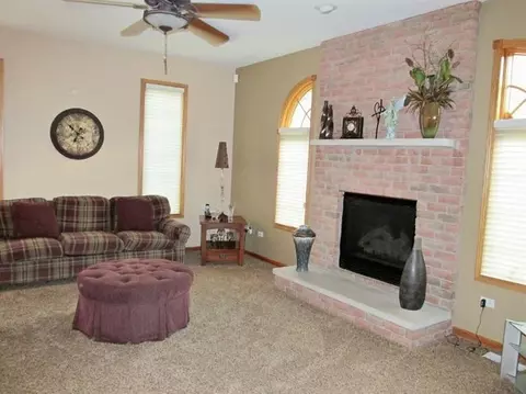 132 Exeter St, Munster, IN 46321 photo 7