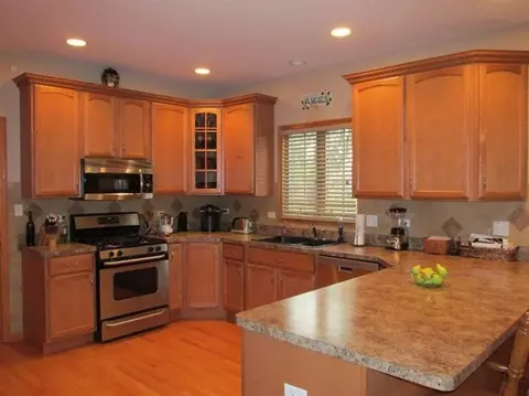 132 Exeter St, Munster, IN 46321 photo 2