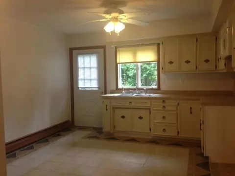 55 Burwell Dr, Porter, IN 46304 photo 4