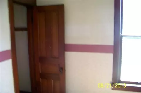 407 E North St, Crown Point, IN 46307 photo 7