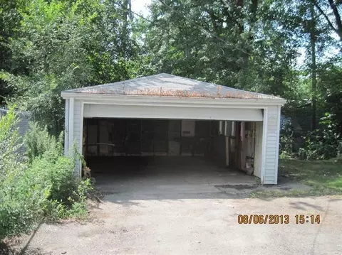 1220 Cass St, Gary, IN 46403 photo 3