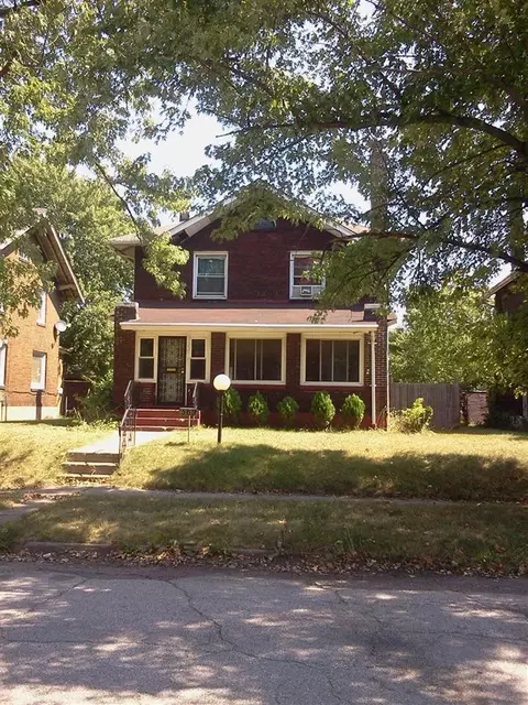 569 Buchanan St, Gary, IN 46402 photo 1